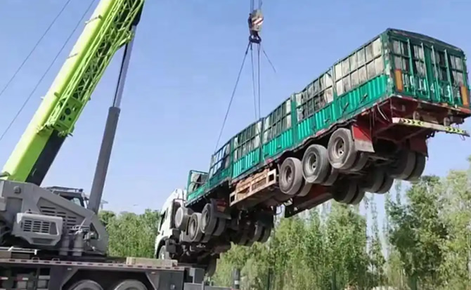 江都区道路脱困救援案例
